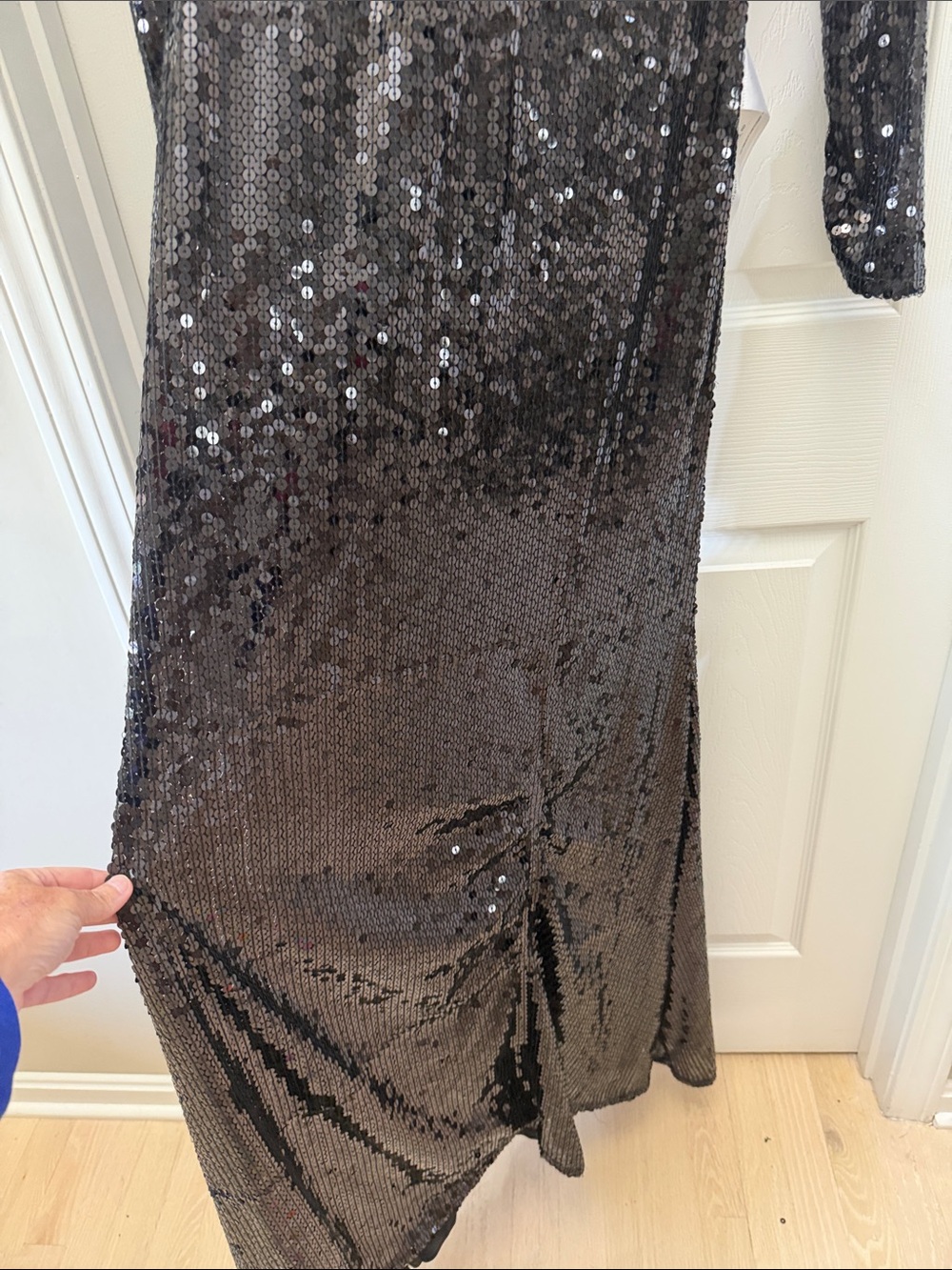 Mac Duggal Black Full-Length Sequin Long Sleeve Gown - Picture 10 of 16